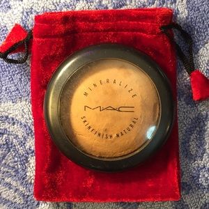 MAC Mineralize Skinfinish Natural -Dark